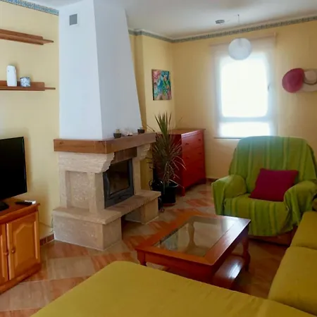Сasa de vacaciones Adosado Con Azotea Andaluza Y Patio, Junto A La Playa *